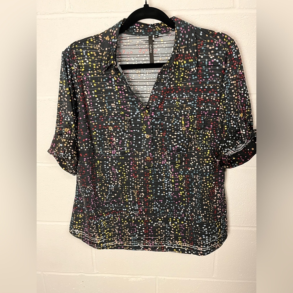 🌻$11 DEAL!🌻 Multicolor Polka Dot Button Down Shirt Size by Cathy.